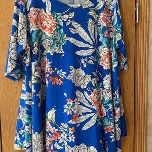 Women’s plus size top